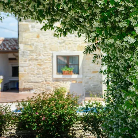 Villa Gina Valtura Exterior photo